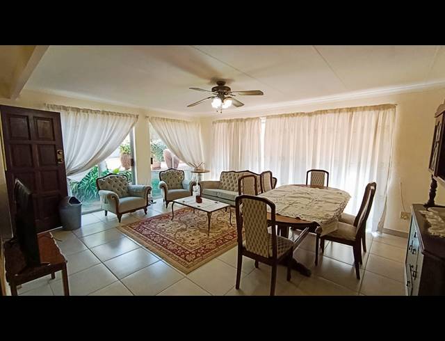 1 BEDROOM APARTMENT TO LET IN ERASMUSRAND